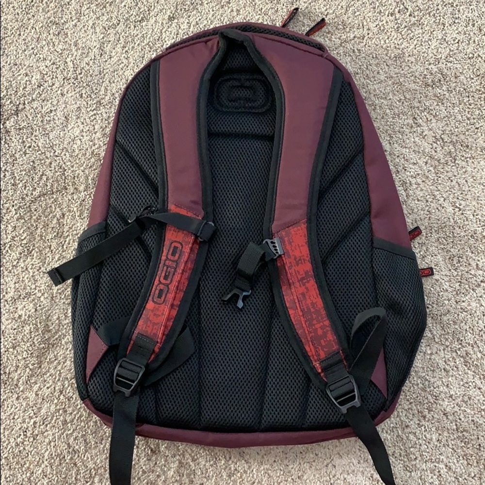 OGIO backpack - Picture 2 of 4